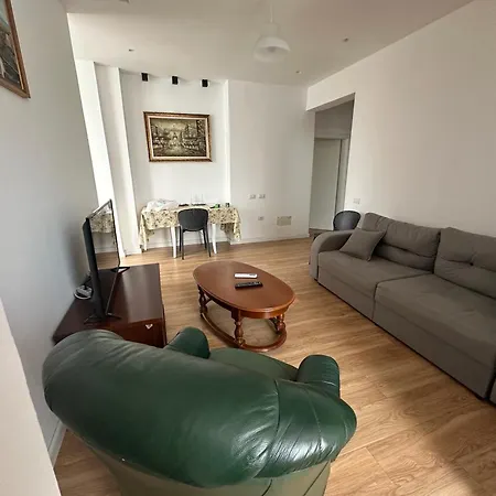 Tulip - Amazing Location Апартаменты